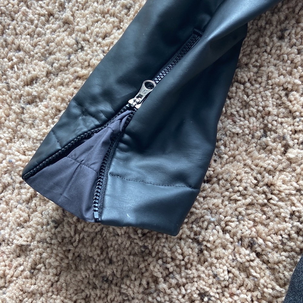 Lululemon Jacket - Picture 5 of 5